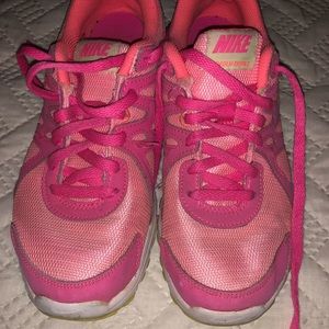 Girls Nike size 5